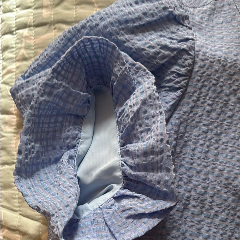 Title:
Textured Blue Puff Sleeve Top – Short Sleeve Crew Neck Blouse - Picture 4 of 8